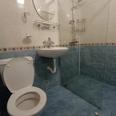Guest Marina בית הארחה